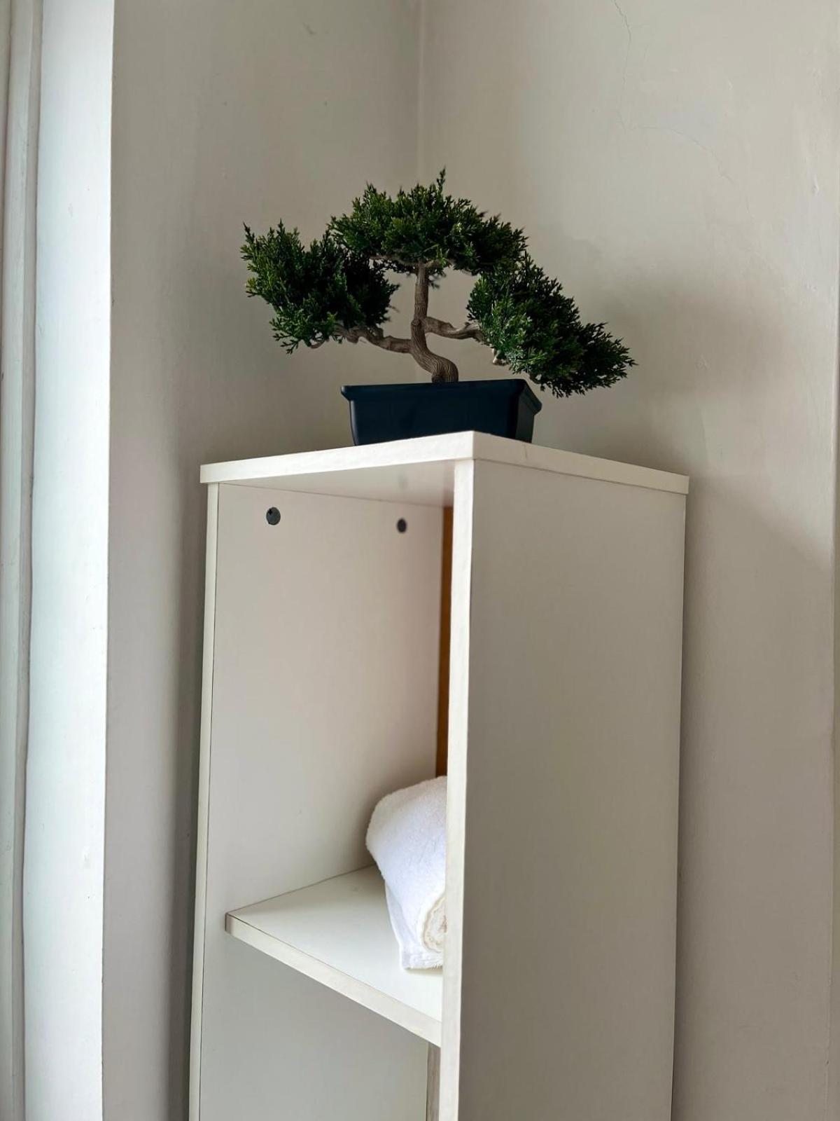 La Estrella Apartment Beckenham Ngoại thất bức ảnh